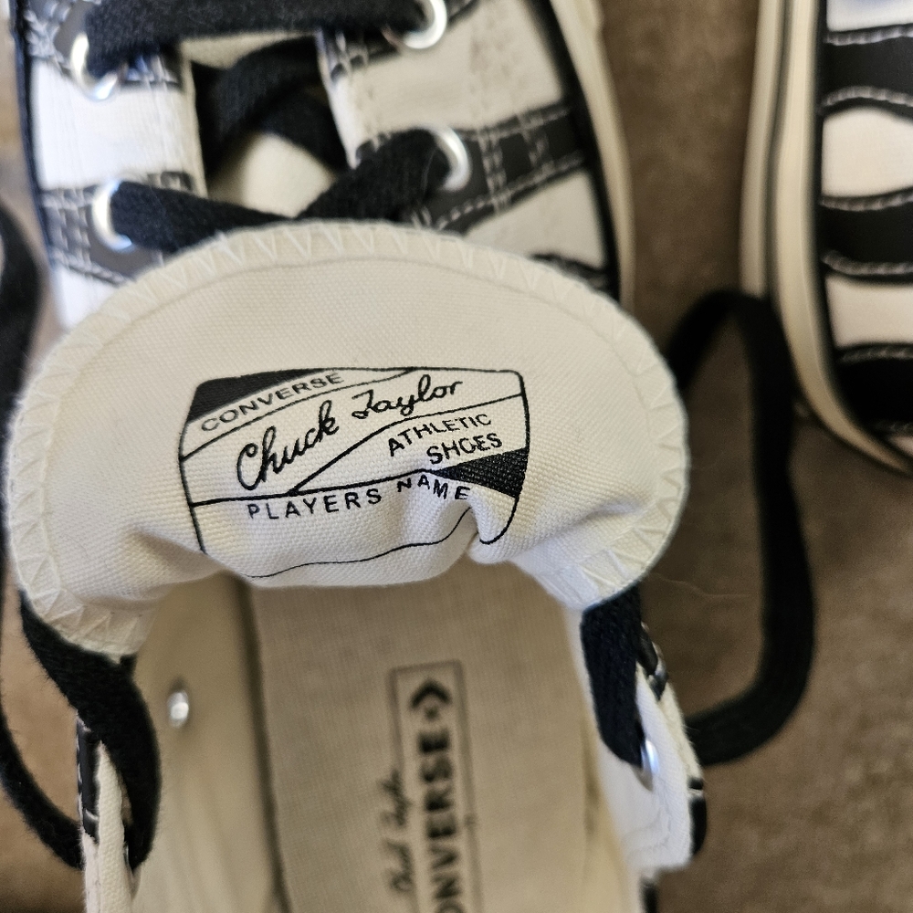 Converse Low Top Chuck Taylor All Star Black and White Stripes Women's Size 9.5 - Picture 4 of 10